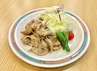 ２/１６（月）から提供する新メニュー「豚肉の生姜焼き」を紹介します。